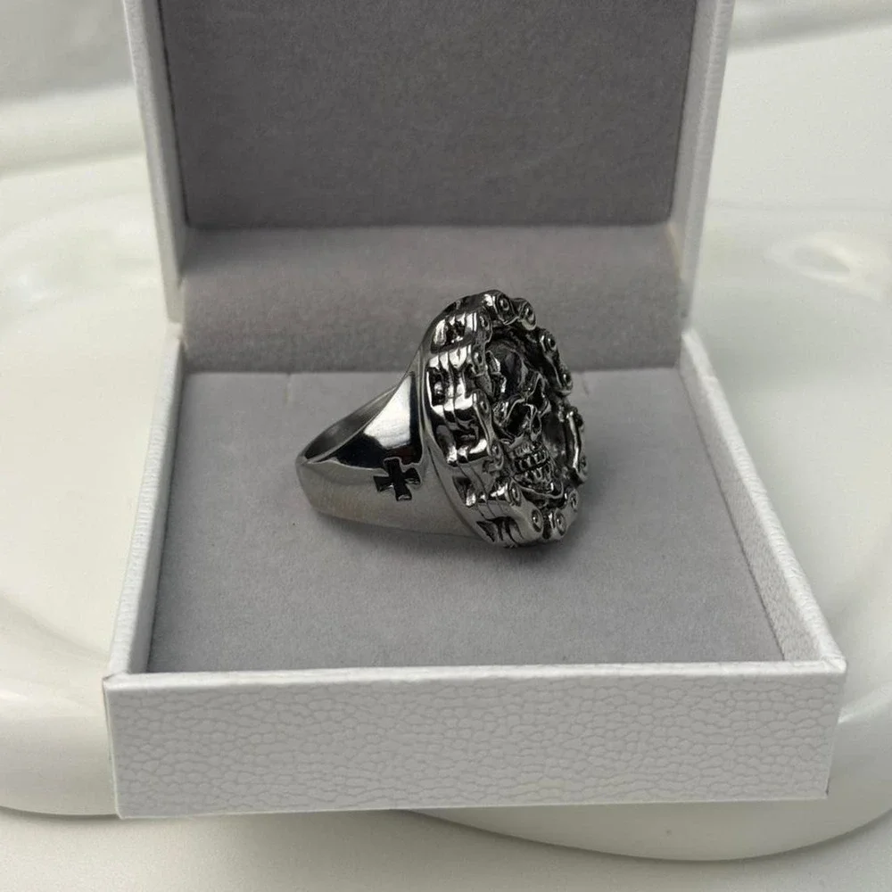 Mens Silver Skull Statement Ring Size 10 Large Biker Chain Design Cross Detail